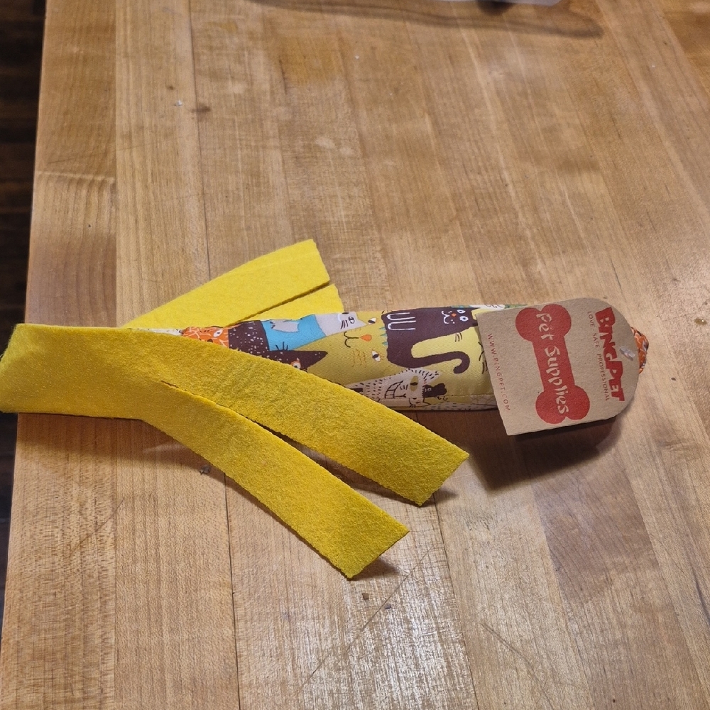 Petstages Cat Toy with Yellow Felt